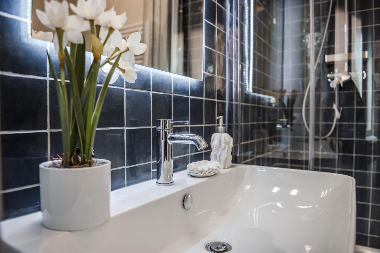 Casa 3 Santi, Your Contemporary In Lejlighed *